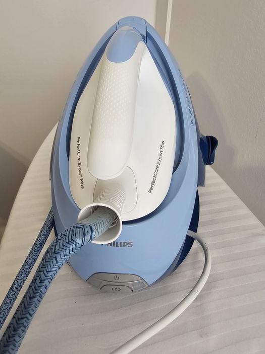 Vand statie de calcat philips