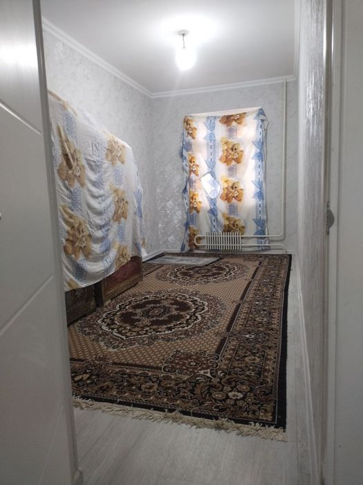 Zangi Ota tumani myassokombinatda Uy sotiladi 2xona