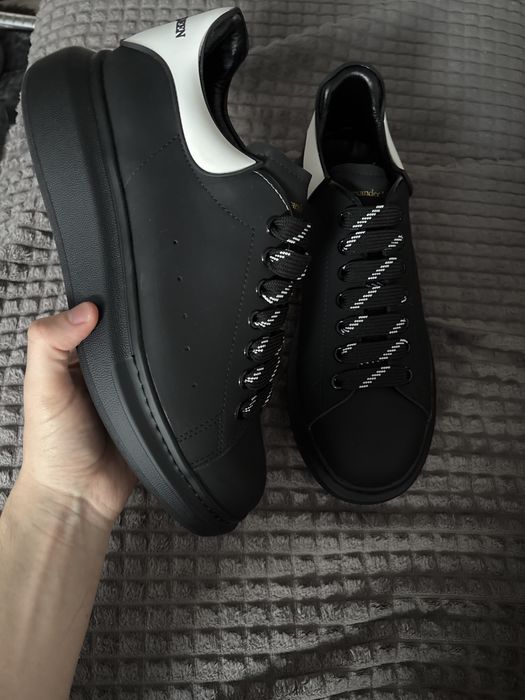Alexander mcqueen full black