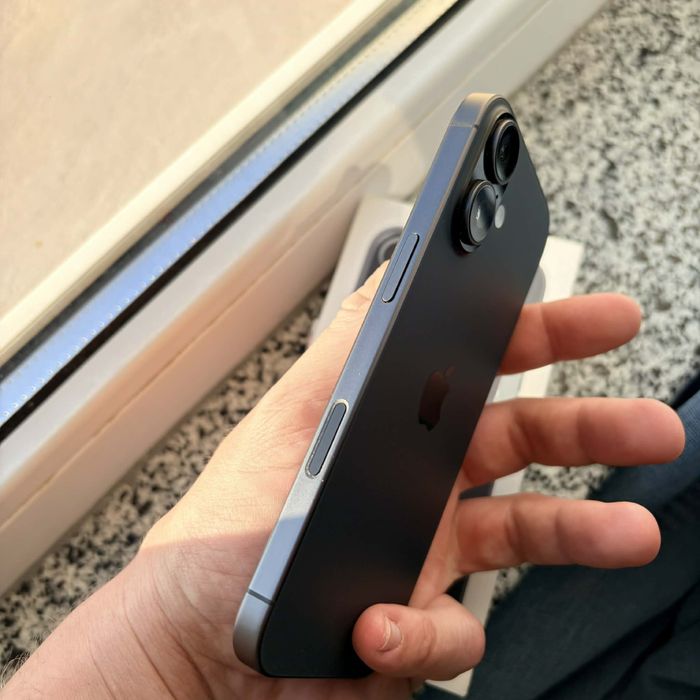 Vand iphone 17 , 256gb impecabil