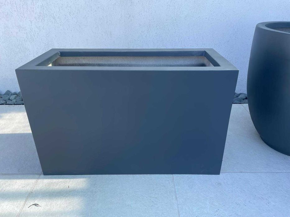 Jardiniere si ghivece premium din fibra de sticla-productie la comanda