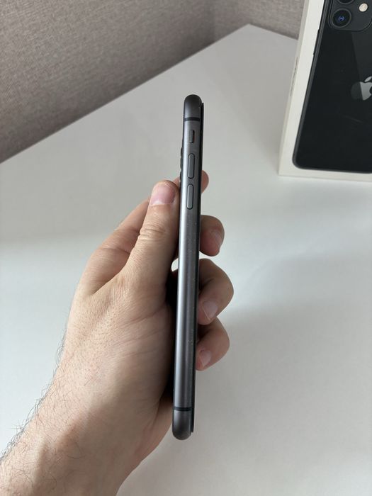 iPhone 11 black, 64gb