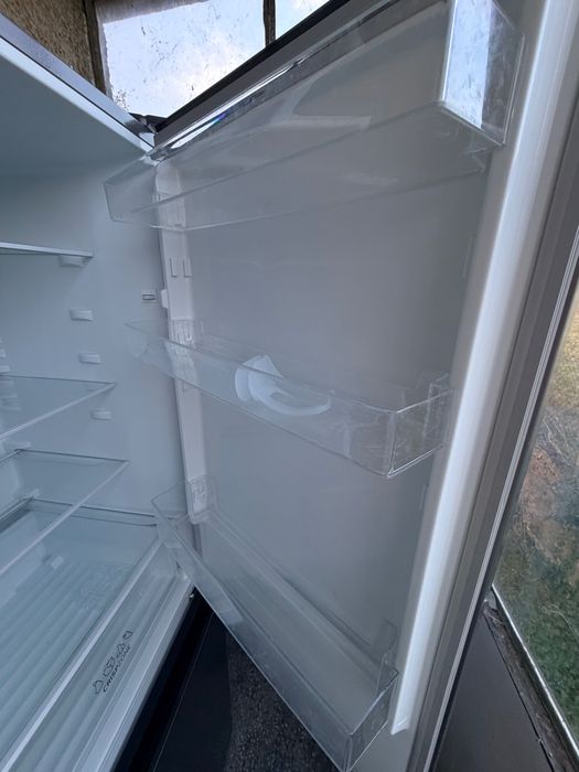 Хладилник сив GORENJE RK4182PS4 180 см работещ