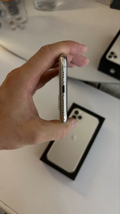Iphone 11 pro 64 gb