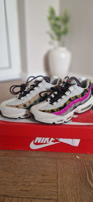 Nike Air Max 95 Premium "Daisy Chain"