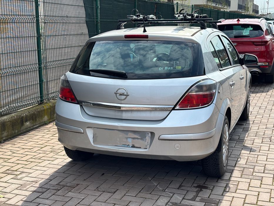 OPEL Astra 2011 — imagine 4