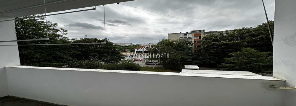 Новообзаведен двустаен в кв. Бузлуджа