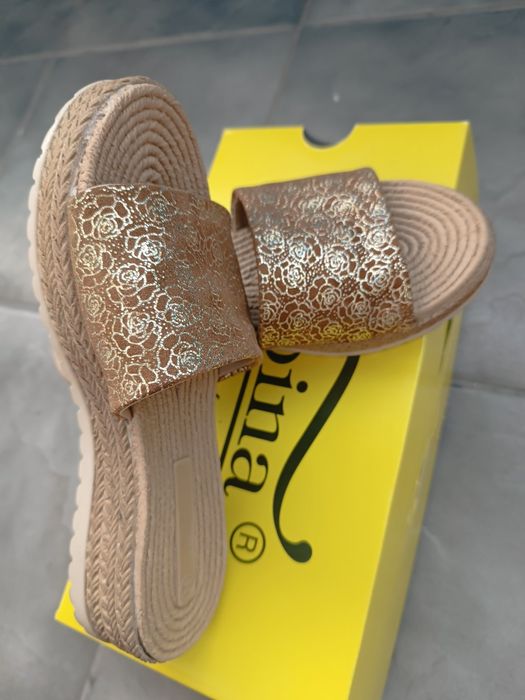 Дамски чехли-36  номер,нови