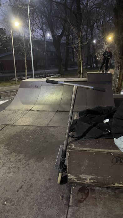 продам трюковой самокат