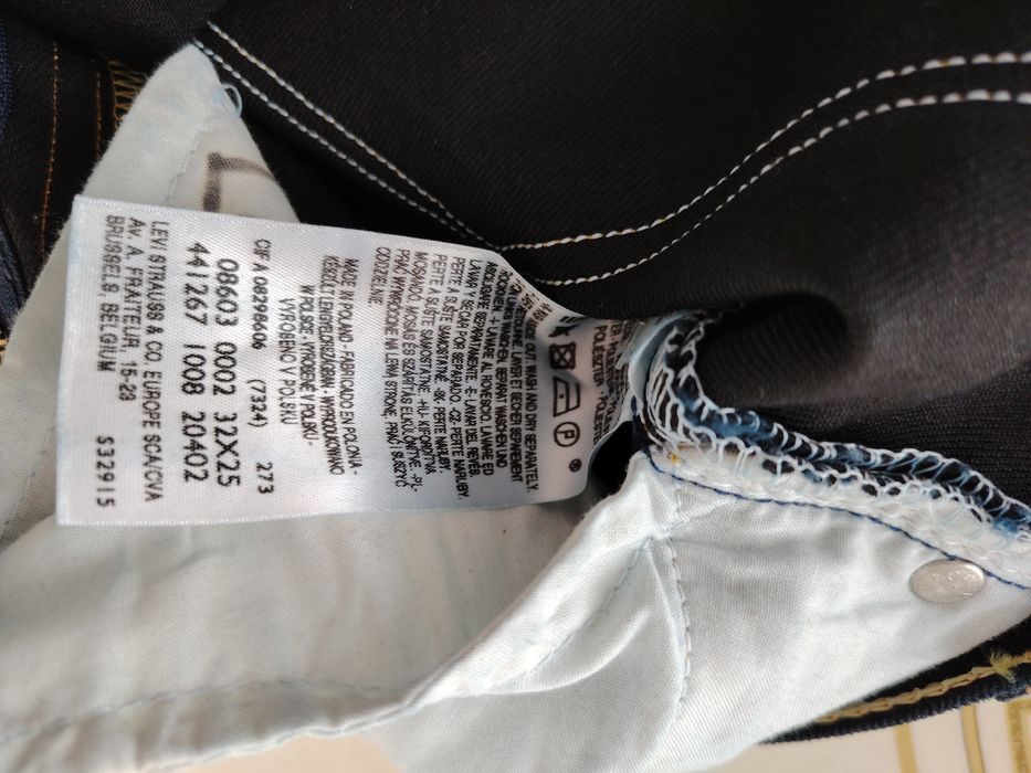 Blugi dama Levis trei sferturi