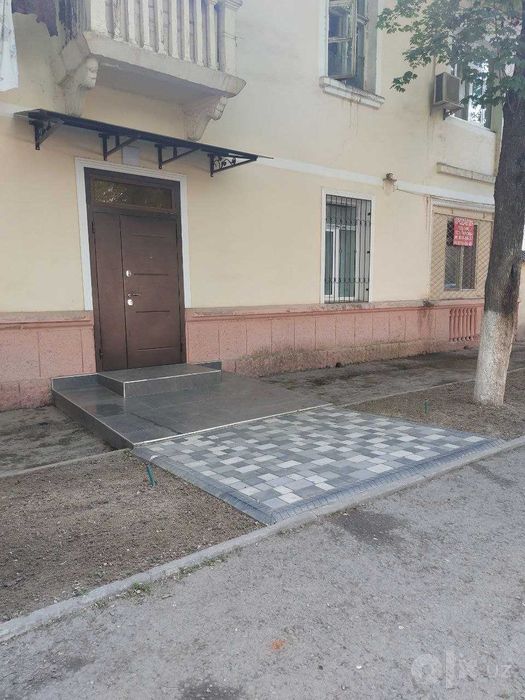 Prodayu svoyu nejiloe  Mukimiy most
