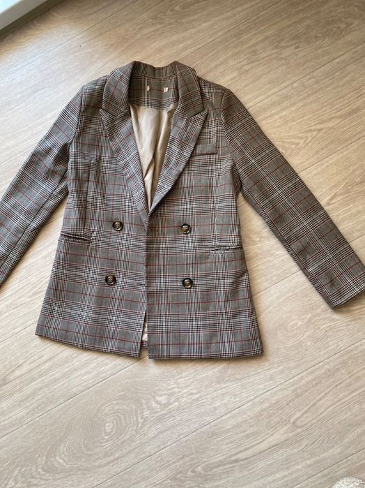 Пиджак в клетку женский