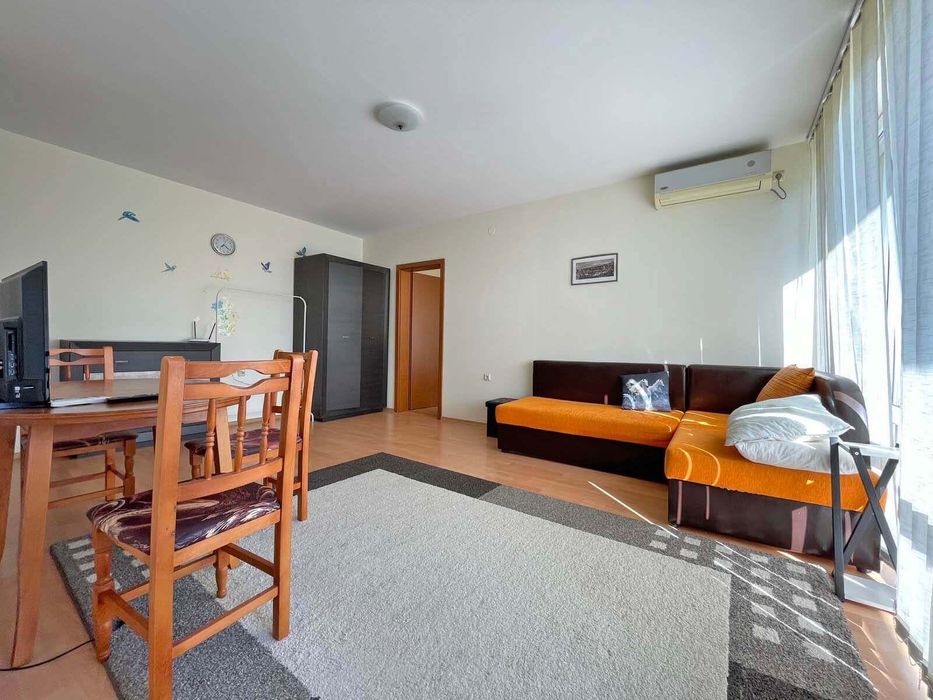 Дава се под наем Двустаен апартамент в Свети Влас - 65 кв.м за 200 € - Снимка #3