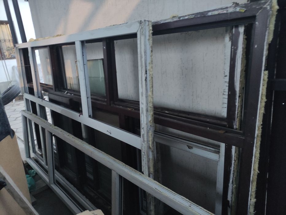 Пластиковые двери ,окна