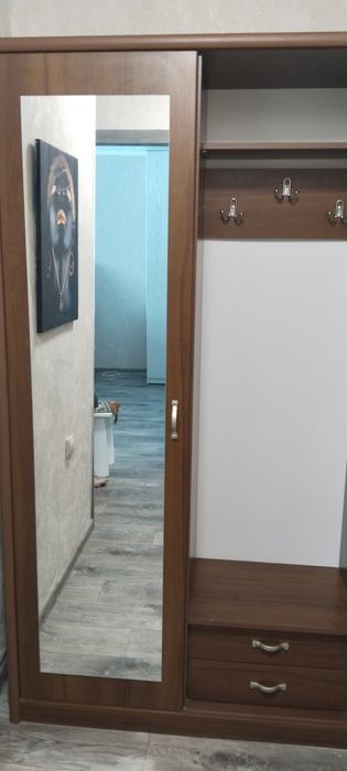 Продам шкаф купе в прихожую