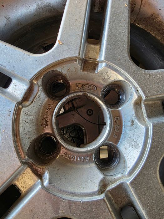 Оригинални джанти за ФОРД FORD R16 4x108. Зимни гуми.