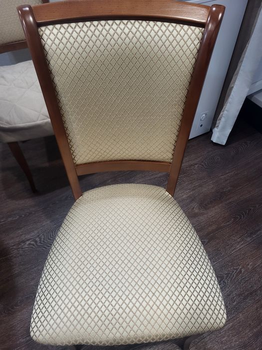 Продам стол со стулями