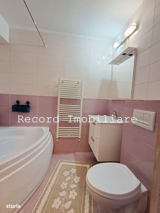 Apartament 2 camere mobilat, parcare str.Eroilor Floresti