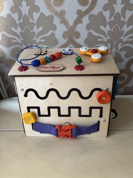 Бизиборд Kimtoys
