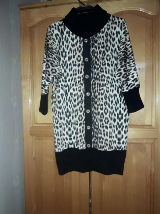 Туника с тигрови мотиви