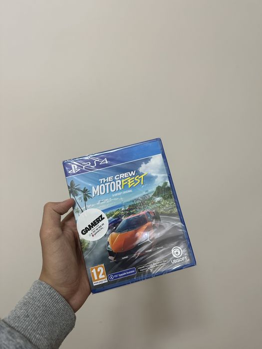 PlayStation 4slim 1TB + 8 игры