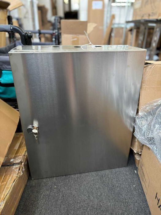 Cutie Electrică, Carcasă din Oțel, Rezistentă la Apă și Praf