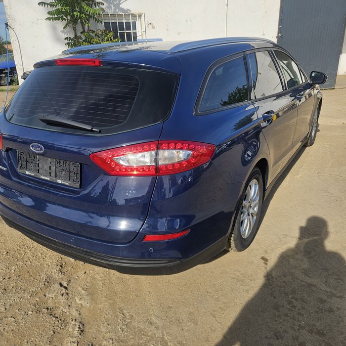 Vând ford mondeo mk5