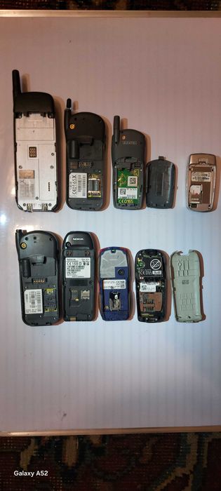 Telefoane vechi cu butoane