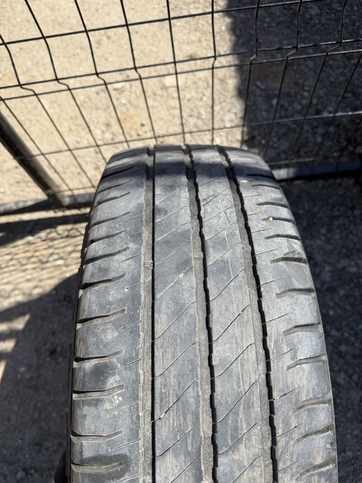 Гуми michelin 215/65/16C