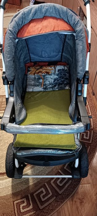 Продам детскую коляску