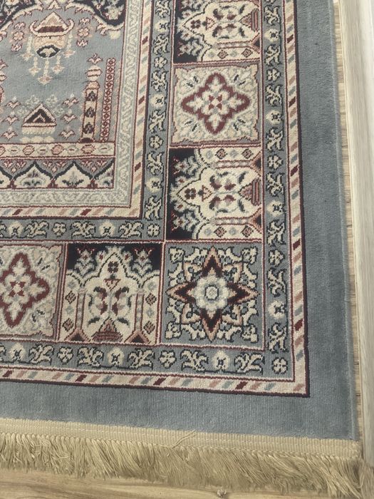 Ковёр 2 х3 голубой продам