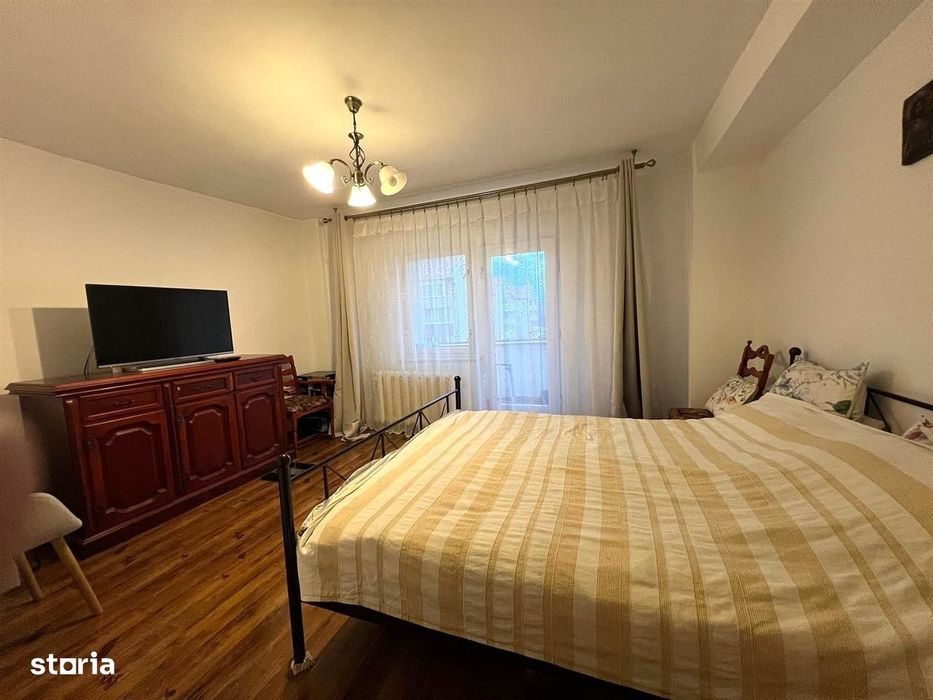 Ap 4 camere l 2 bai l 2 balcoane l Etaj 3 din 4