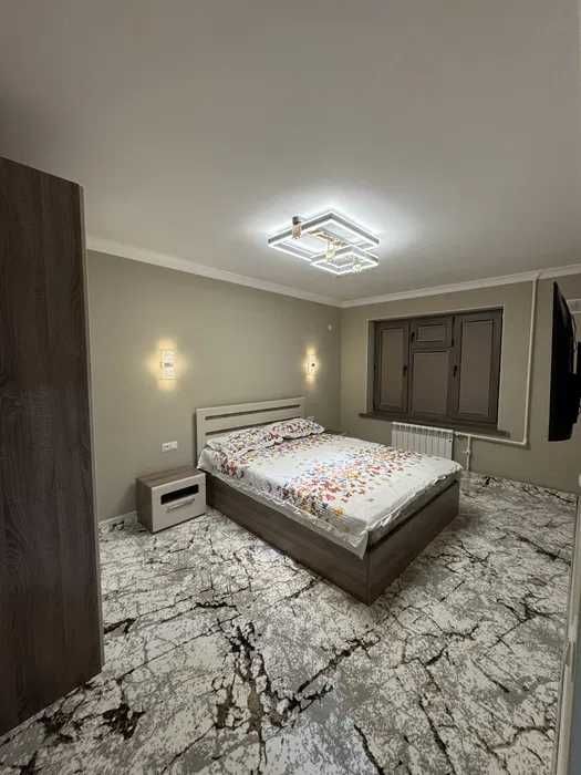 Срочно сдаю 2 комн. квартиру, метро Чиланзар-Мирзо Улугбек