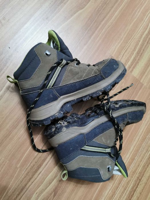 Bocanci Quechua, marimea 34