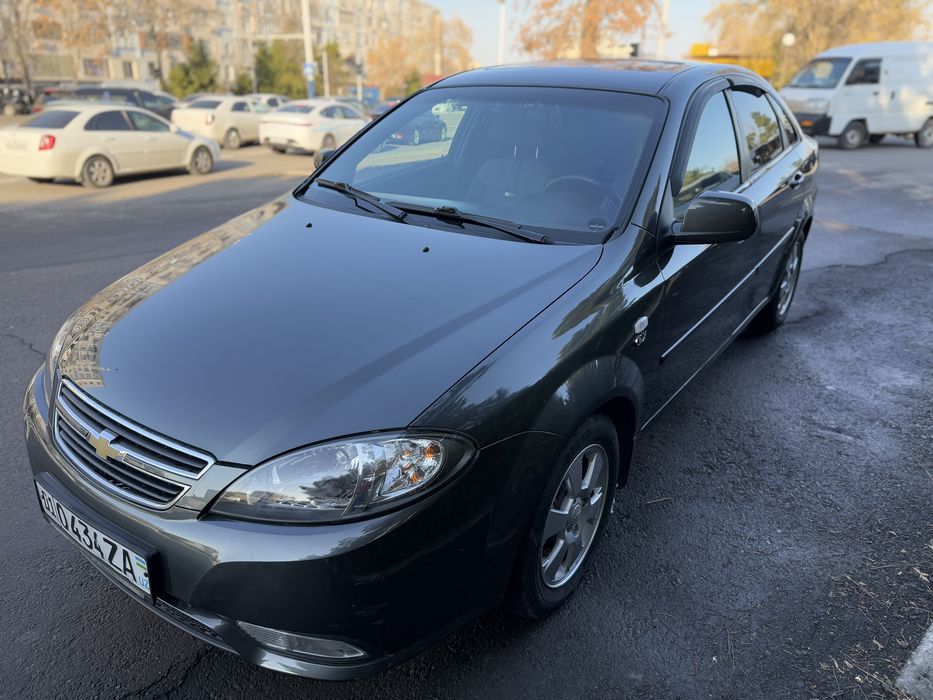 Автомобиль Жентра сотилади