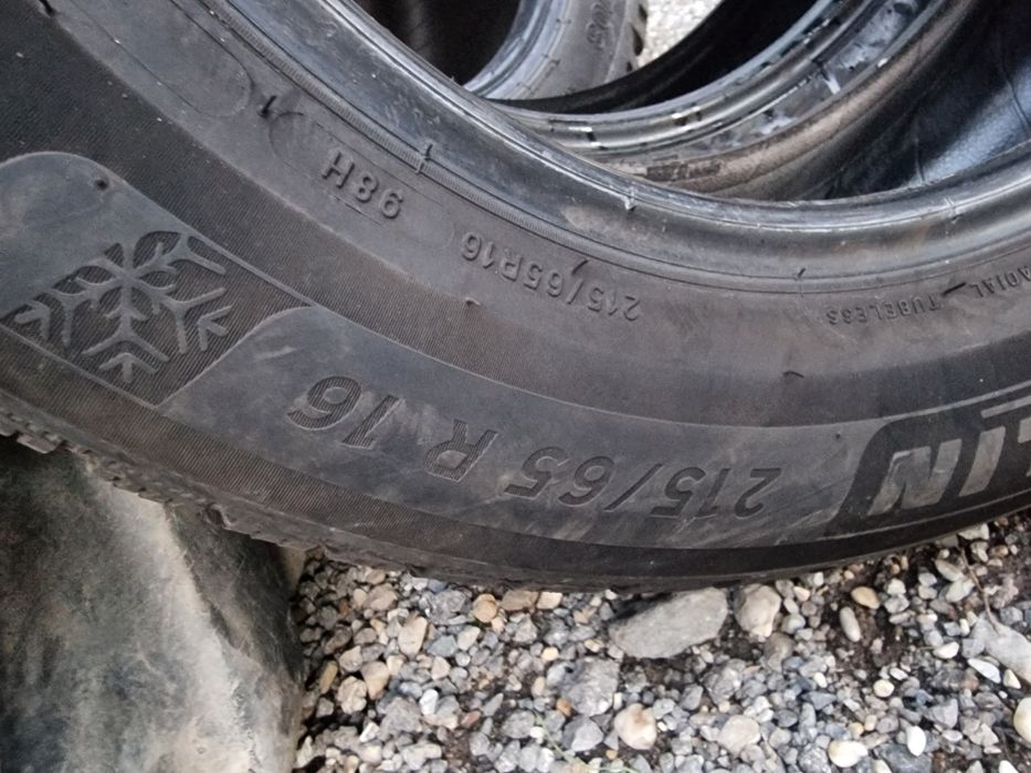 Anvelope 215/65R16 marca Michelin, M +S, DOT 2022 ,6 mm