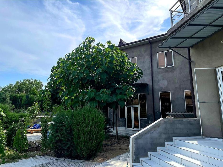 Продается дом в Келесе, 12 соток, 700 кв.м