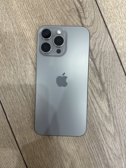 iPhone 15 Pro Max 256 ГБ с 96% АКБ