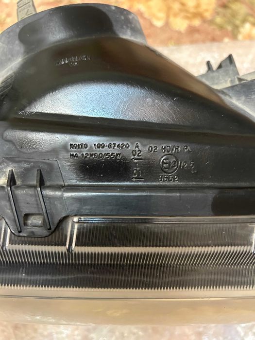 Фары на MITSUBISHI Pajero 3  в б/у !!!