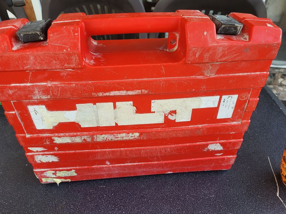 Bormasina           Hilti
