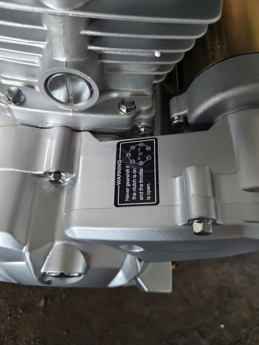 Мотор двигатель мотоцикла