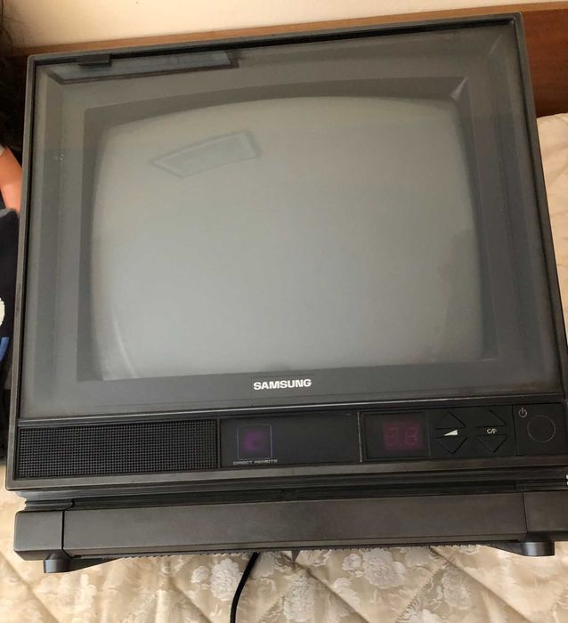 Телевизор Samsung CX-348ZME, работещ перфектно, подходящ за кабелна ТВ