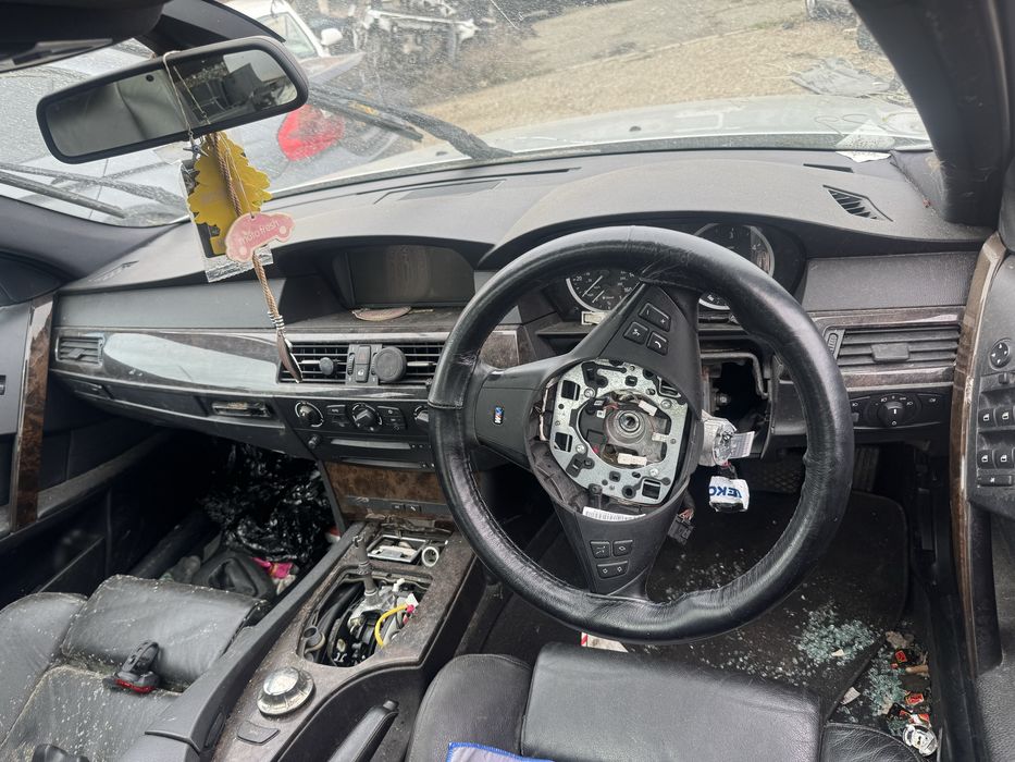 Бмв е61 3.0д 218кс bmw e61 3.0d 218hp НА ЧАСТИ
