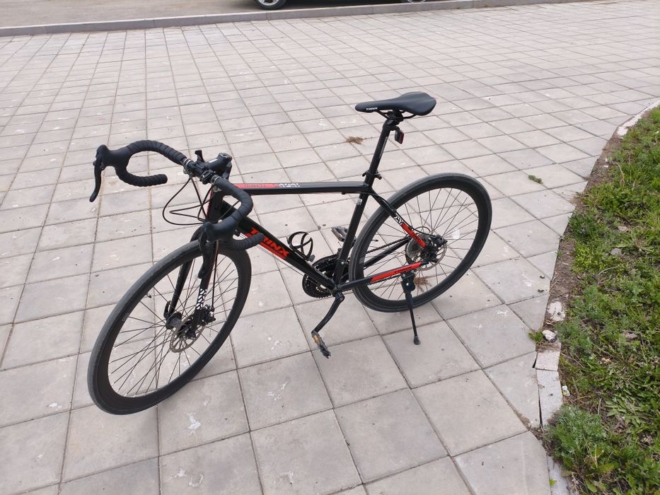 Шоссейный велосипед Trinx Tempo 1.1