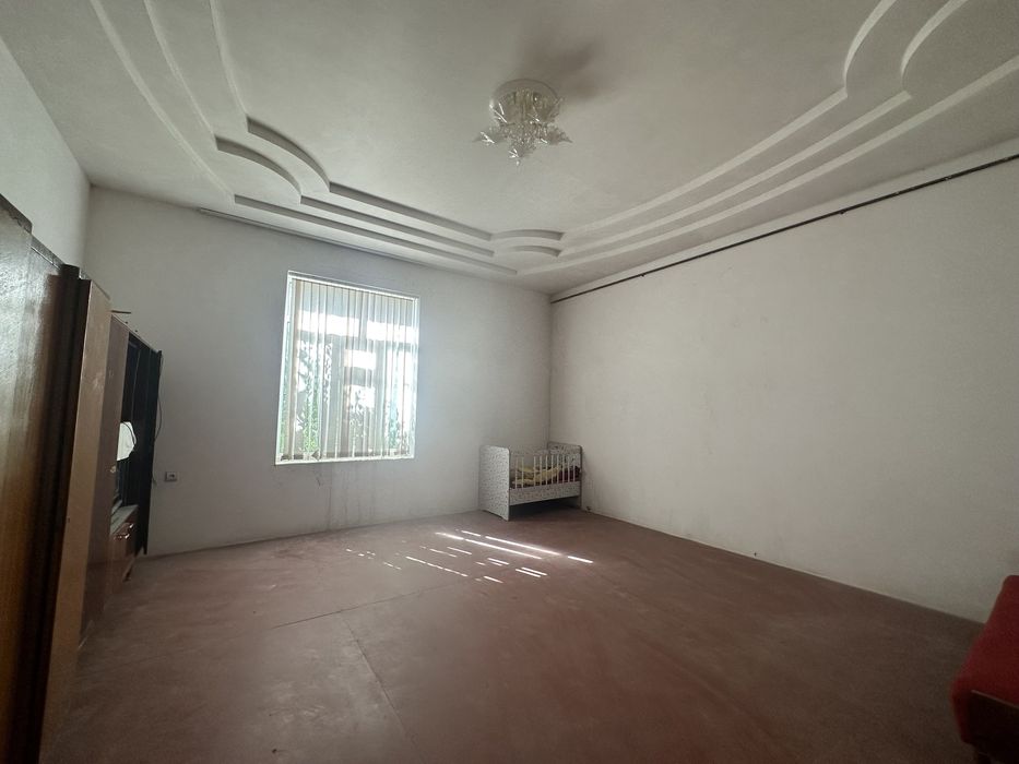 Тошкент туман Авлиё ота Шўро бозор яқинида 6 сотих ер хисобида