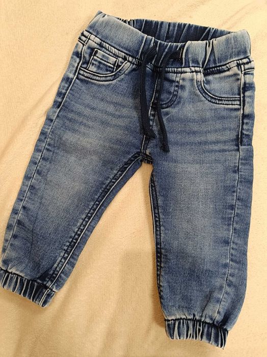 Бебешки дънки Guess