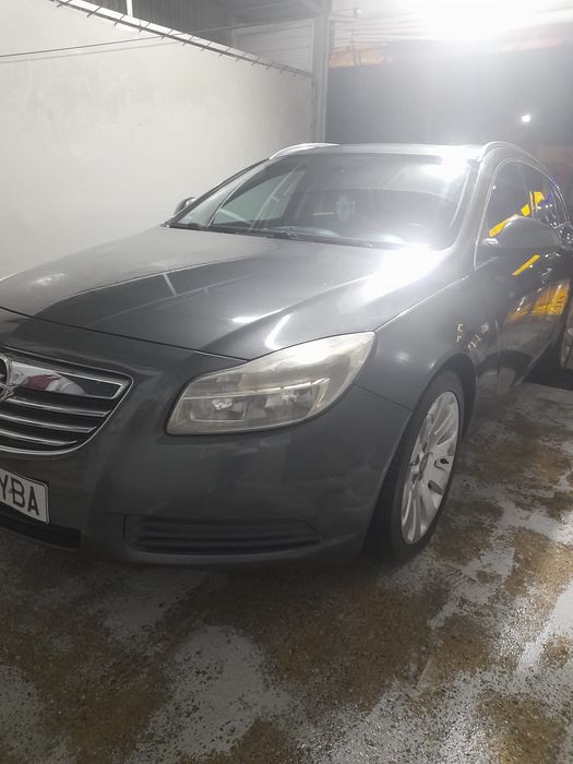 Opel Insignia Sports Tourer 2.0 Diesel, 2010, Manuală – 3.100 €