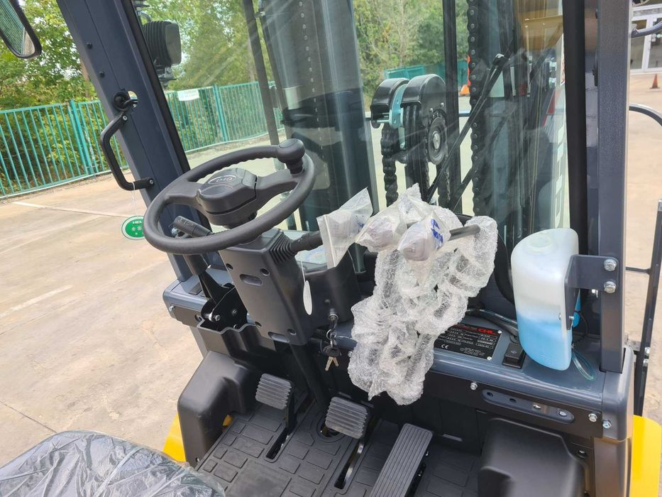 Motostivuitor Stivuitor NOU CHL 3000kg Diesel Euro 5