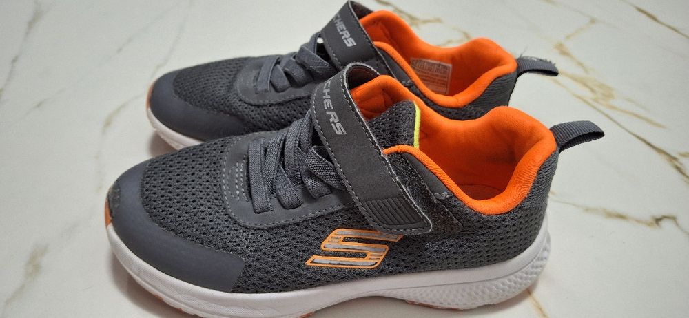 Adidasi baieti skechers mărime 32 decathlon