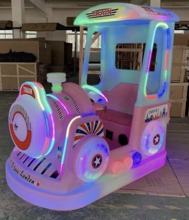 Светящиеся электромобиль